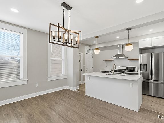 4th image of 1843 E 29th St