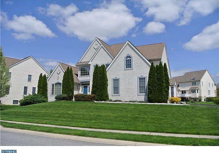 1st image of 1 Warwick Ct