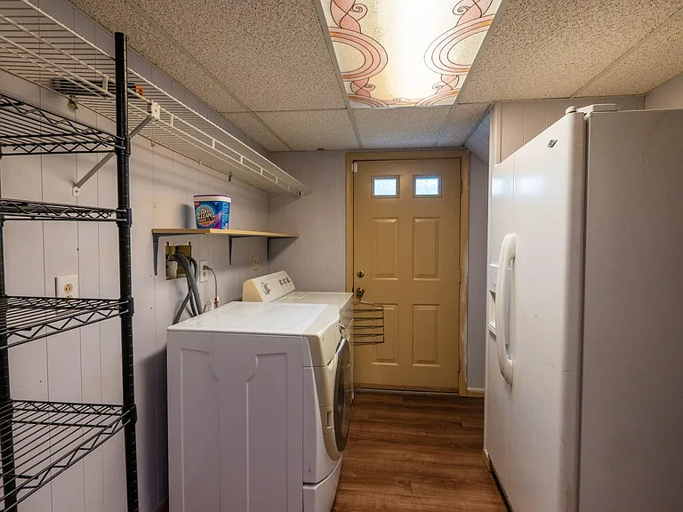 150 Delvin Dr #A — Photo 24