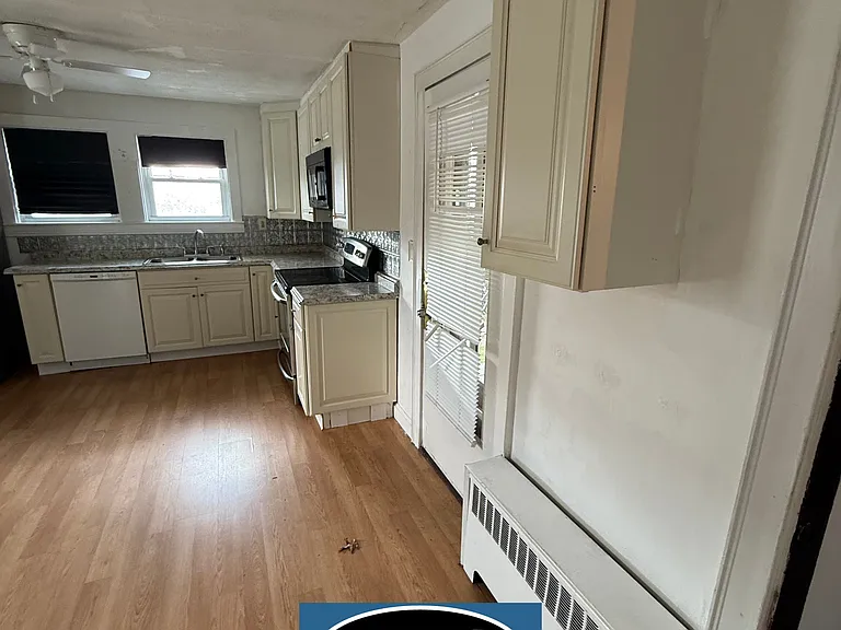 51 Harrison St — Photo 3
