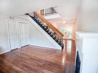 334 Crescent Spring Dr, Louisville, KY 40206
