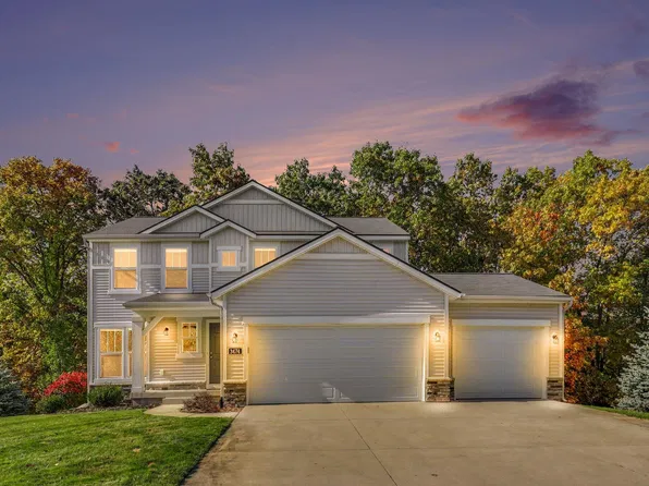 3474 Jules Lillian Dr NE, Grand Rapids, MI 49525