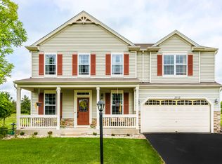 2752 Deer View Ct, Racine, WI 53406