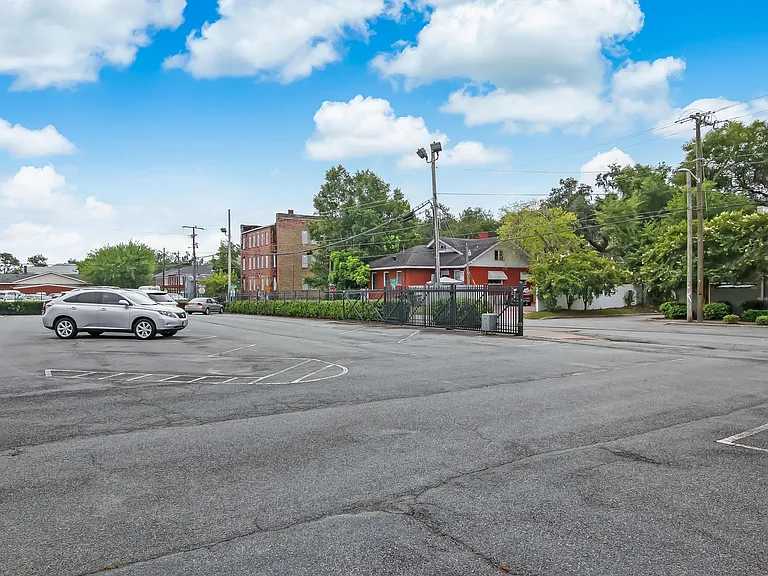 2514 Abercorn St #205 — Photo 50