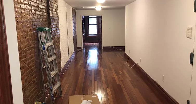 Rented by MOTION New York | media 8