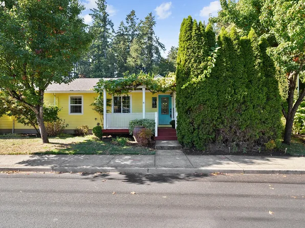 2023 N Redwood St, Canby, OR 97013