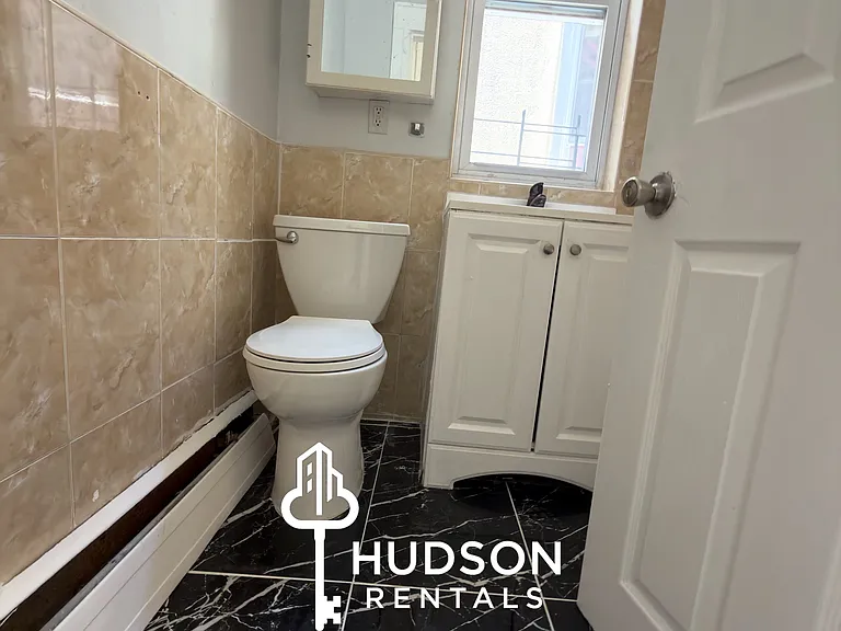 126 Bergen Ave #2 — Photo 8