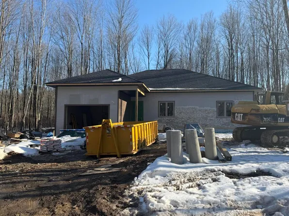 376-2 Osprey Cir, Lake Ariel, PA 18436