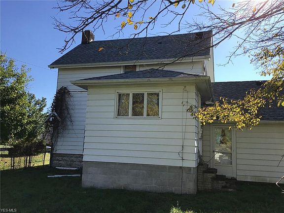 5th image of 7918 Pinegrove Ave