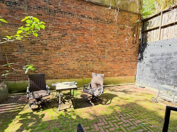 200 East 7th Street image 1 of 10
