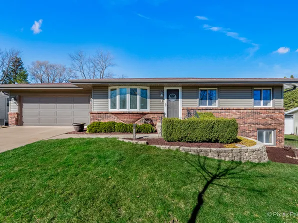 5528 Pebble Creek Trl, Loves Park, IL 61111