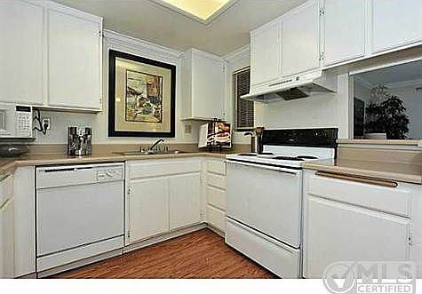 5th image of 201 Woodland Pkwy Unit 249