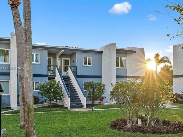 1561 NE 12th Ter, Jensen Beach, FL 34957