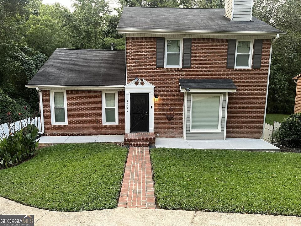 1st image of 1640 Canberra Dr