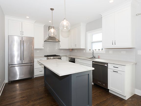 Kitchen Island View _09192023