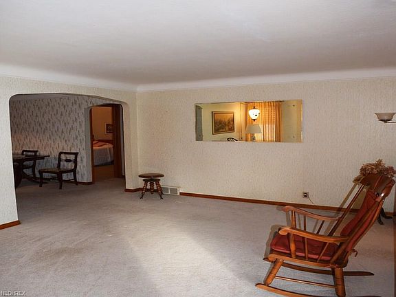 2nd image of 1244 Washington Blvd