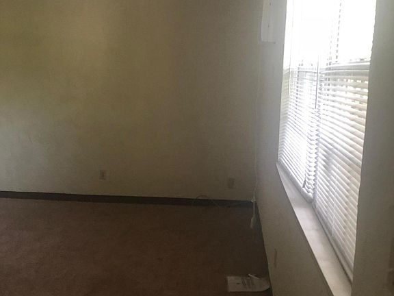 4th image of 5747 Luella St APT 2