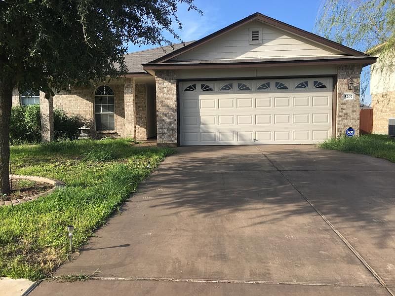 1st image of 5207 Golden Gate Dr