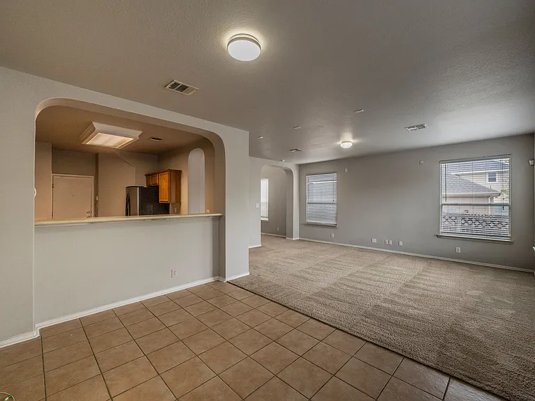 6729 Biscay Bay — Photo 14