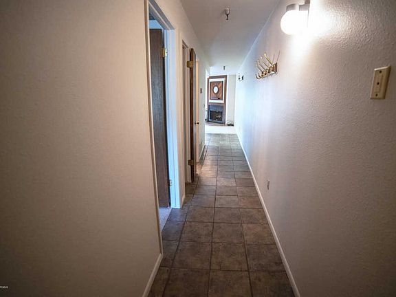 4th image of 1487 Woodside Ave #202B