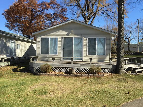 2nd image of 13035 Villas Ln