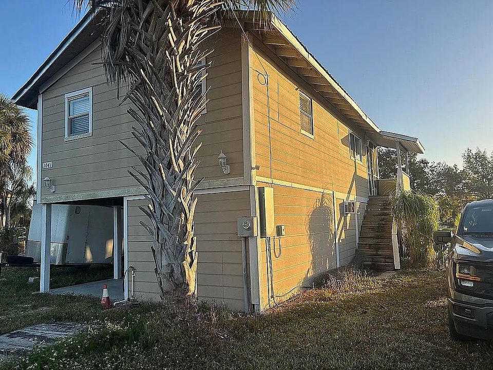 1st image of 1041 PINE Way NE