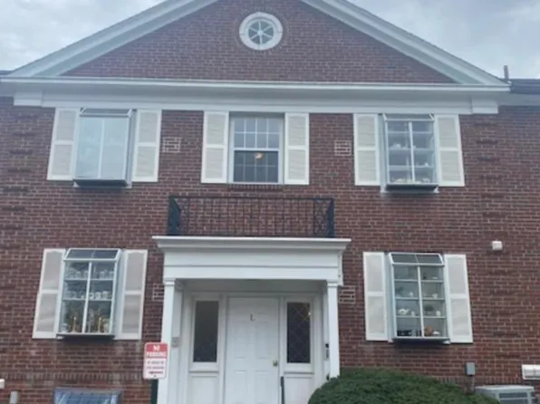 922 W Montgomery Ave #L5, Bryn Mawr, PA 19010