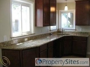 8201 Terri Dr, Westland, MI 48185