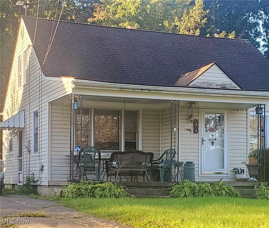 1317 Inverness Ave photo 1