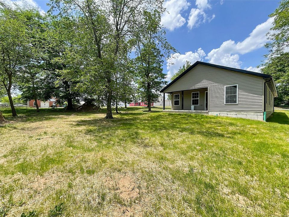 126 S Main St, Gerald, MO 63037 Zillow
