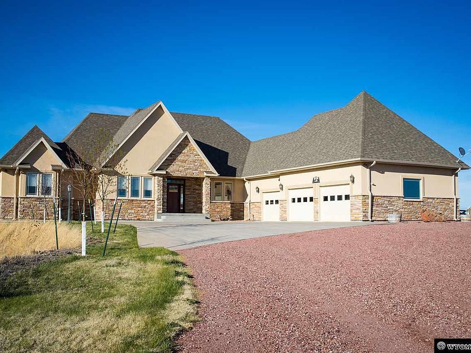 1st image of 6881 Lauren Ln