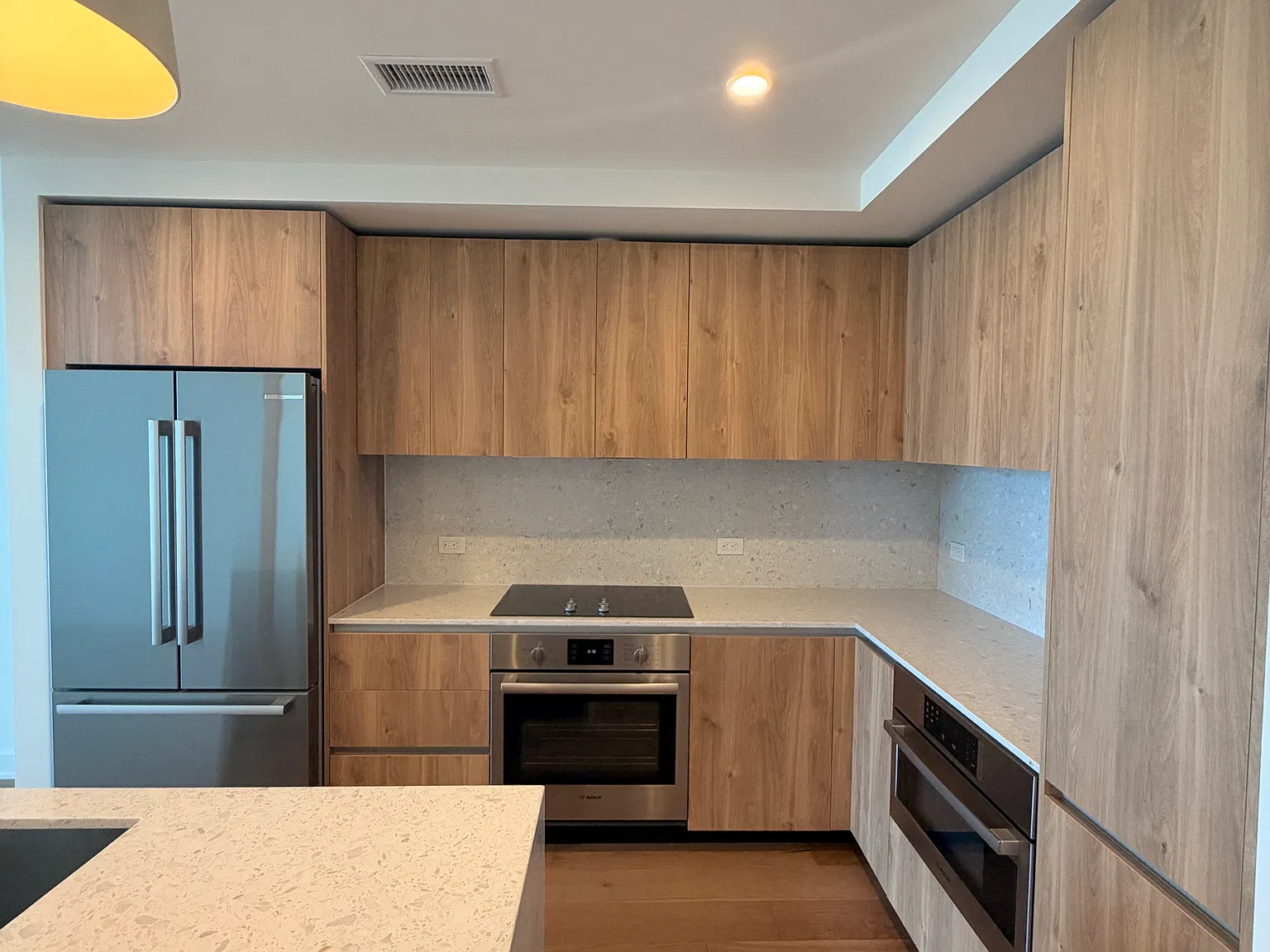 2 bed, 969 sqft, $3,425 — Photo 4