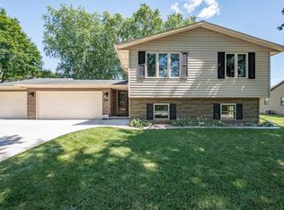1839 Revere Trl, De Pere, WI 54115