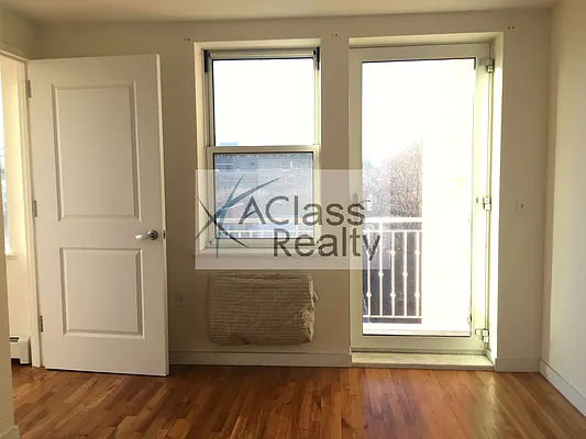 Rented by A Class Realty Long Island City LLC | media 37