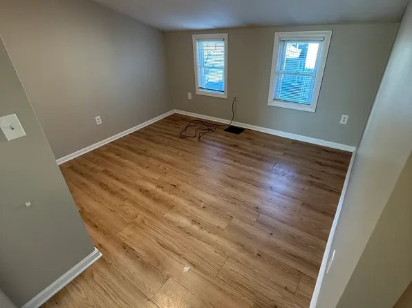 723 Washington St, Weymouth, MA 02188