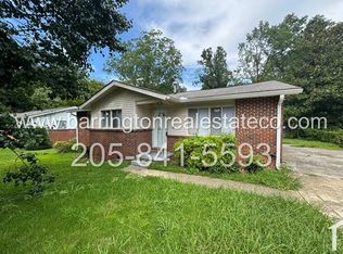 1105 Roebuck Lawn Dr, Birmingham, AL 35215