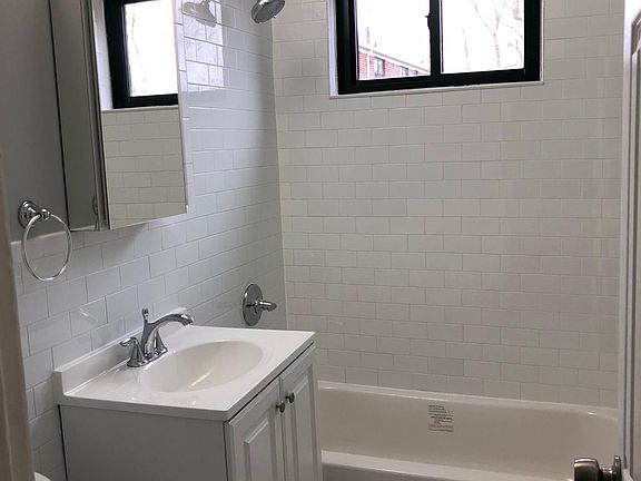 5th image of 200 Beacon Hill Dr APT 2A