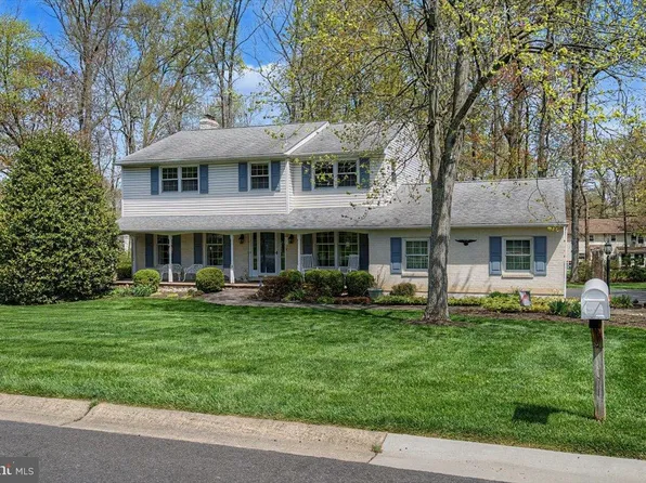 9 Benton Ct, Wilmington, DE 19810