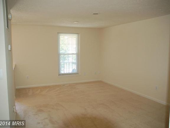 4th image of 6048 Buttercup Ct