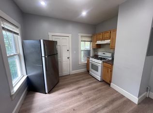 24 Dickens St FLOOR 3, Dorchester, MA 02122
