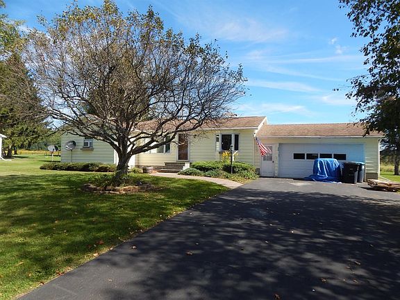 2nd image of 26 Medallion Dr