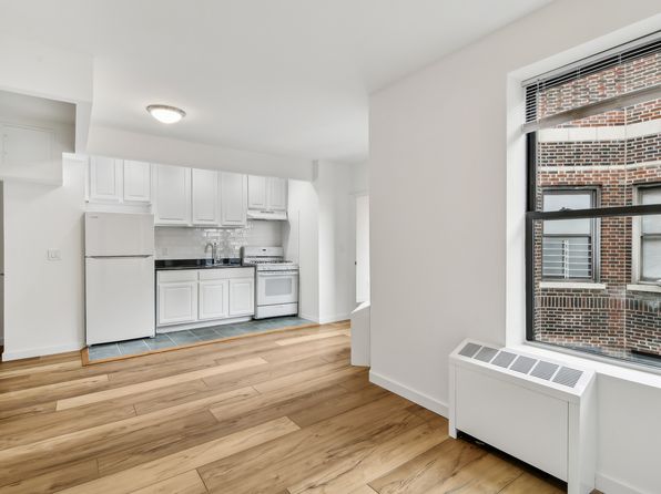 920 Riverside Dr APT 69B