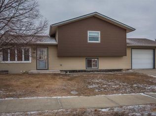 725 Lion Dr, Rapid City, SD 57701