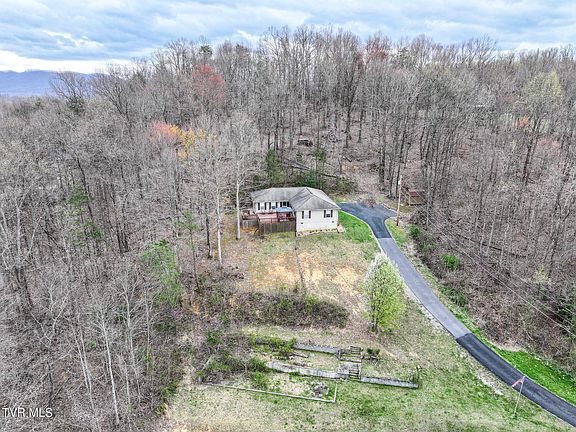 2nd image of 144 Kelsey Peterson Rd