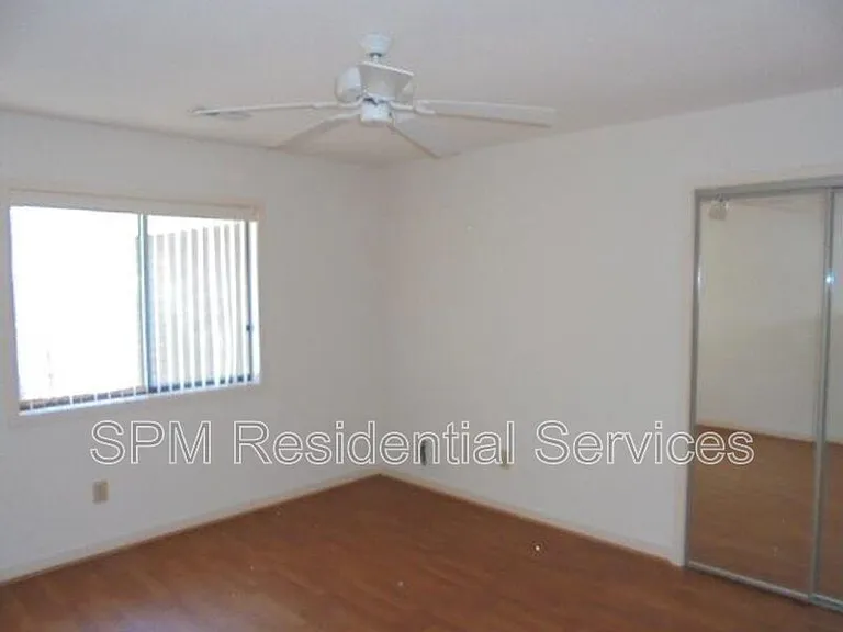 5938 Chester St — Photo 16