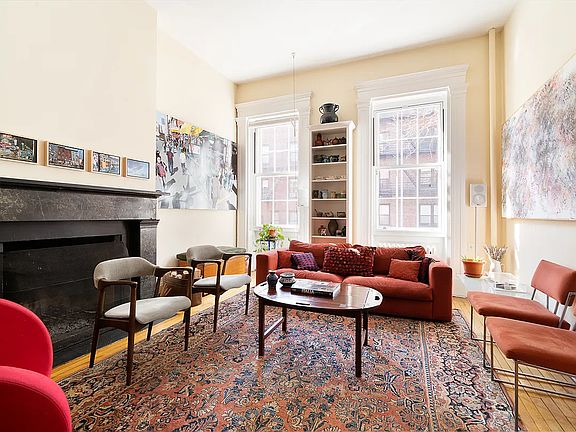2nd image of 761 Greenwich St Unit 1
