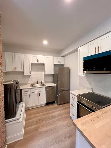 Floor plan 1BR and Den