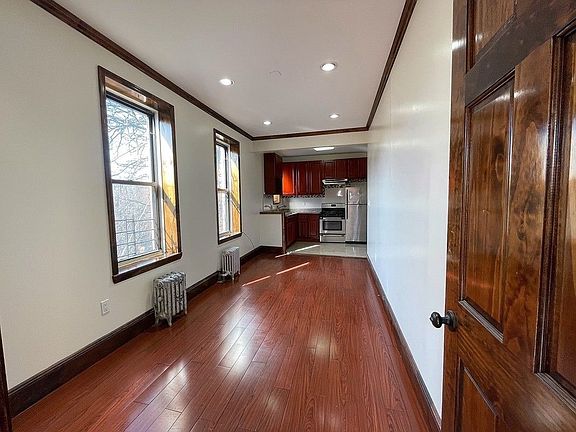 2nd image of 631 Sterling Pl #3LL