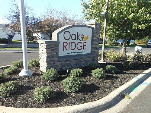 2nd image of 1280 Oak Ridge Dr