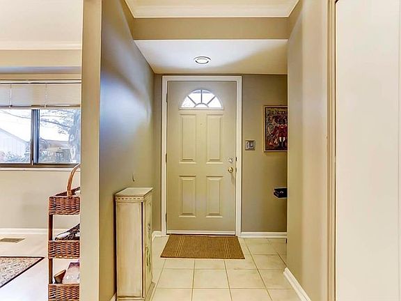 2nd image of 6007 Preakness Pl